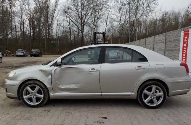 Toyota Avensis cena 10900 przebieg: 327672, rok produkcji 2008 z Sieniawa małe 232